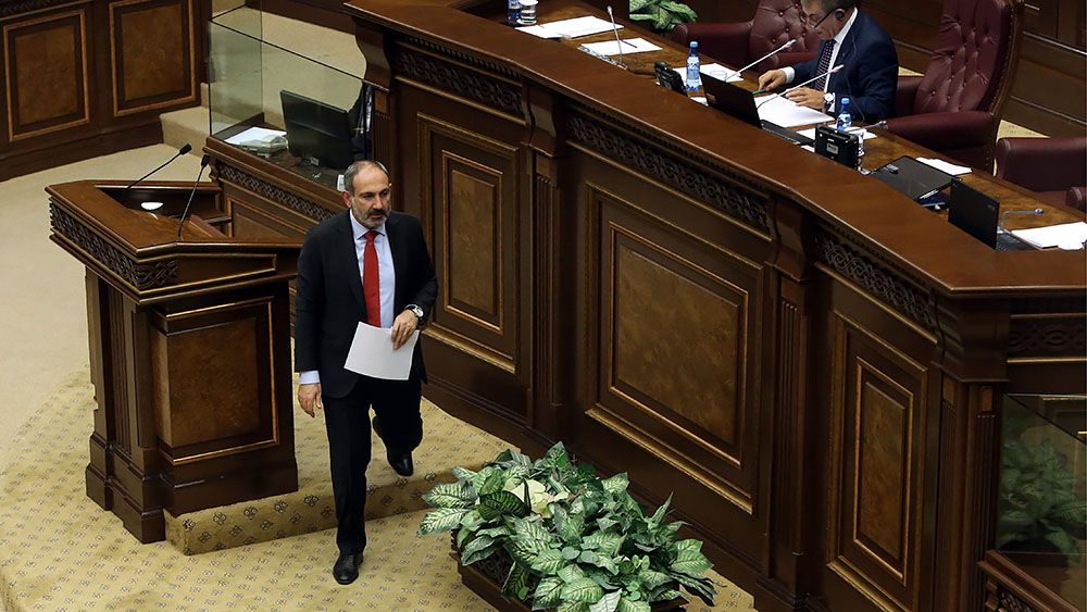 В Армении распустили парламент