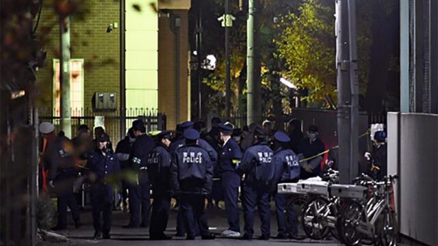 В Токио при нападении на храм с ножом и катаной погибли два человека