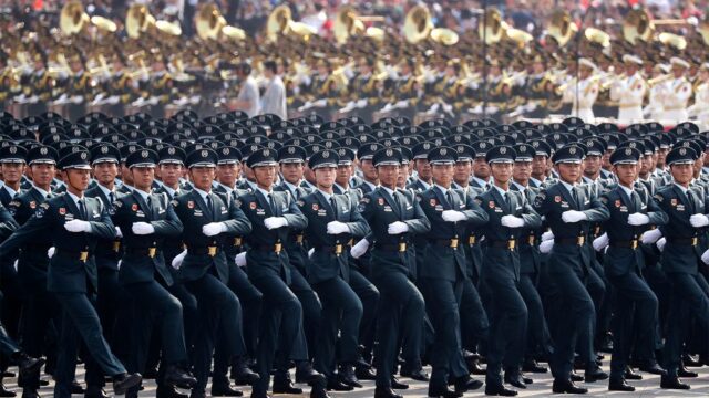 В Пекине прошел парад в честь 70-летия КНР