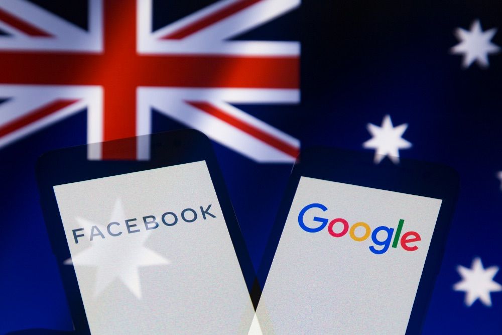 Австралия обяжет Facebook и Google платить местным СМИ за использование контента