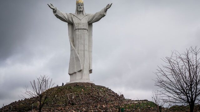 На крупнейшую в мире статую Христа в Польше установили оборудование, которое раздает интернет