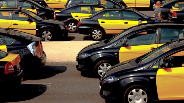 Uber заявил о прекращении работы в Барселоне после введения новых регламентов
