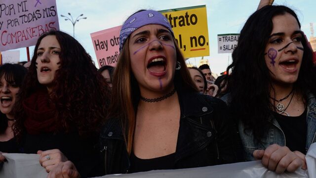В Испании из-за забастовки феминисток 8 марта отменят больше 300 поездов
