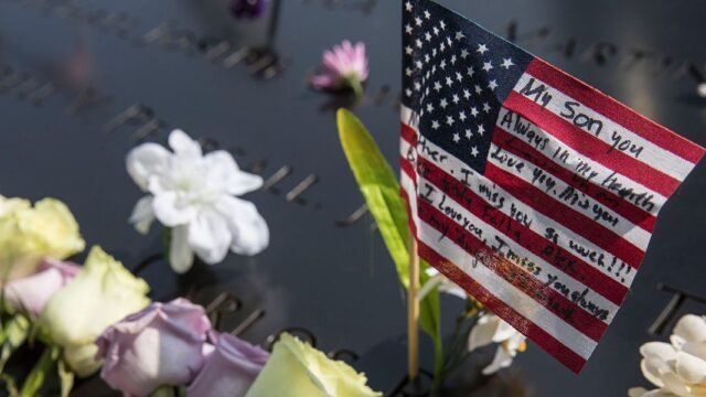 В США вспоминали погибших в терактах 11 сентября: фотогалерея