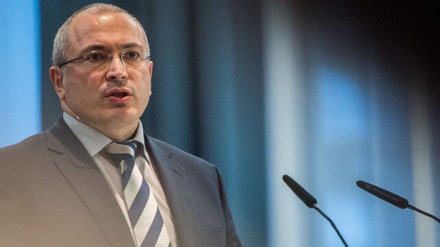 Ходорковский о закрытии СМИ: работу продолжат те, кто готов к риску