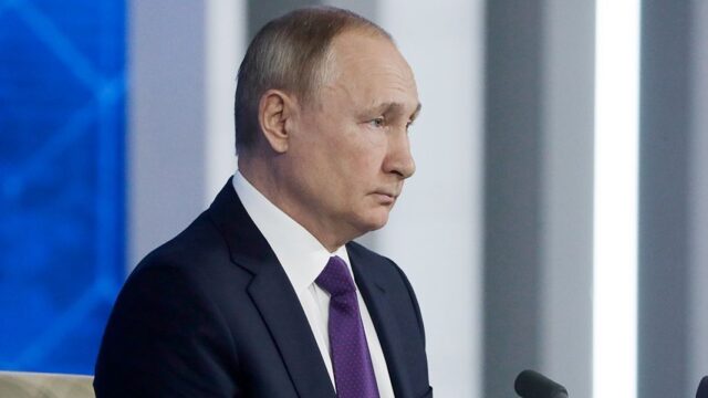Путин допустил рост безработицы к концу года до 4,4%
