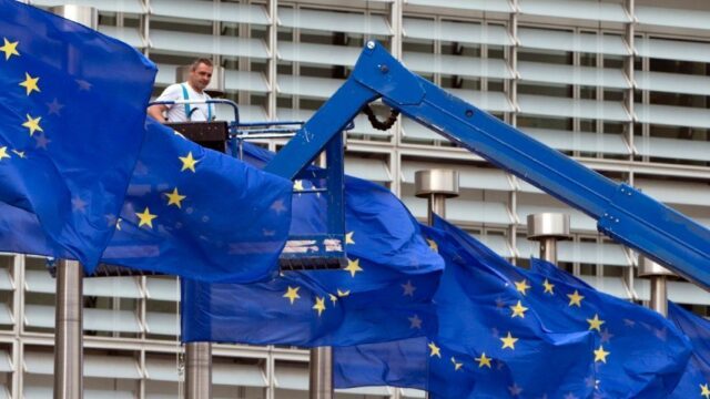 МОК не разрешил пронести флаг ЕС  на открытии Олимпиады