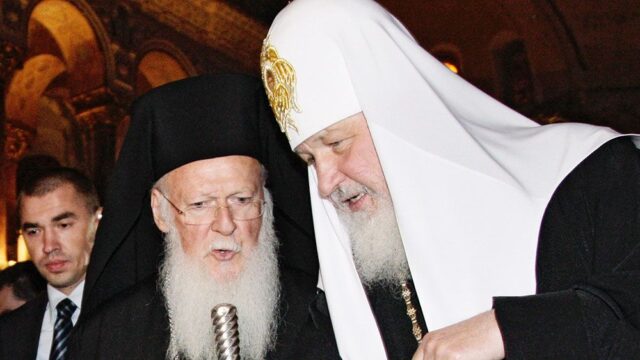Патриархи Кирилл и Варфоломей встретились в Стамбуле
