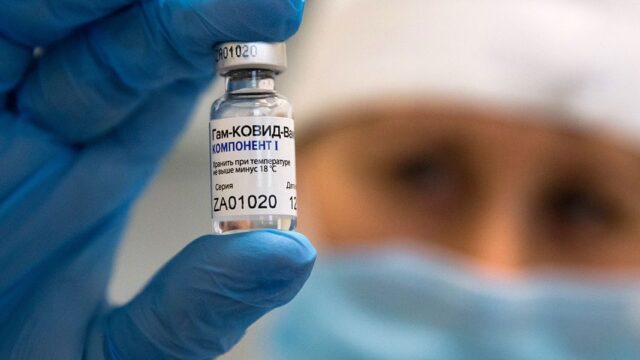 Ученые сравнили эффективность трех российских вакцин
