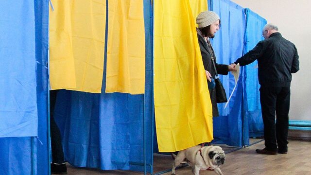 ЦИК Украины: второй тур президентских выборов пройдет 21 апреля