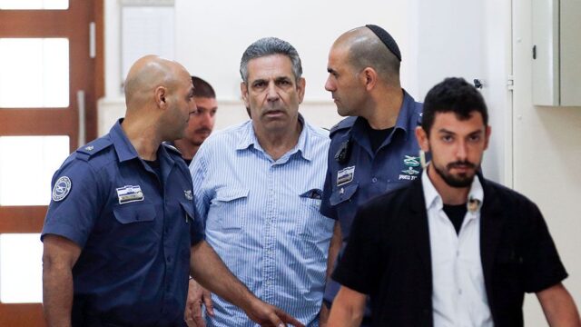 В Израиле бывший министр согласился провести 11 лет в тюрьме за шпионаж в пользу Ирана