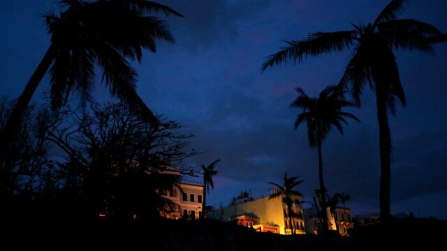 Остров Пуэрто-Рико полностью остался без электричества