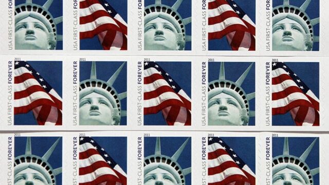 Ошибка с изображением Статуи Свободы на почтовых марках обойдется USPS в $3,5 млн