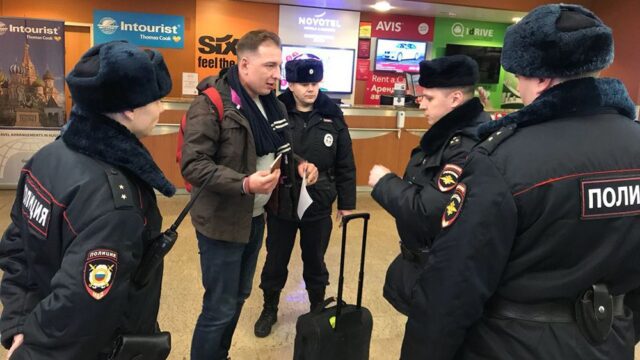 Суд в Москве дал десять суток ареста директору фонда Навального