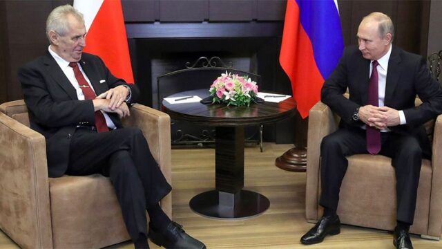 Президент Чехии призвал Россию и Запад покончить с санкциями
