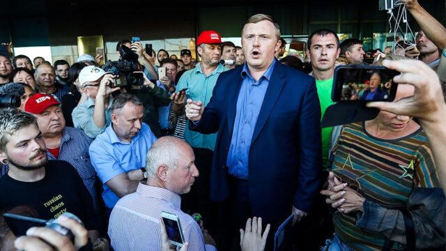 Коммунист Андрей Ищенко пошел на выборы губернатора Приморья самовыдвиженцем