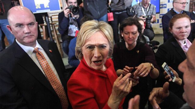Ассанж: WikiLeaks получила переписку Хиллари Клинтон от Госдепартамента