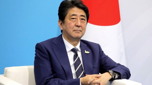 «Я потерял уверенность в способности служить японцам»: чем известен Синдзо Абэ