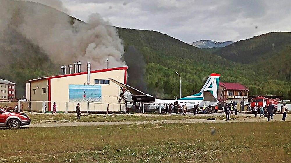 В Бурятии при аварийной посадке Ан-24 погибли два члена экипажа