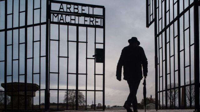 В ФРГ предъявили обвинения 100-летнему экс-охраннику концлагеря Заксенхаузен