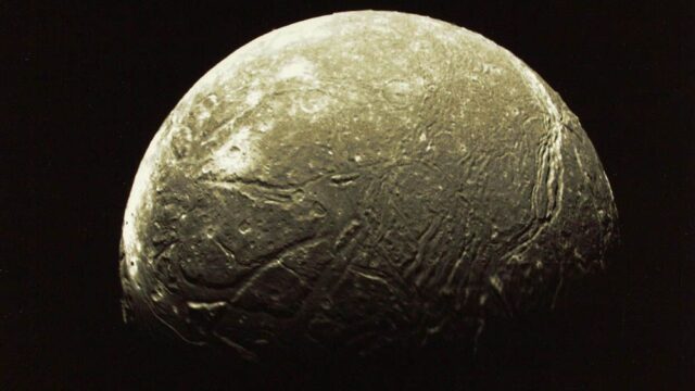 Ученые: атмосфера Урана имеет запах тухлых яиц