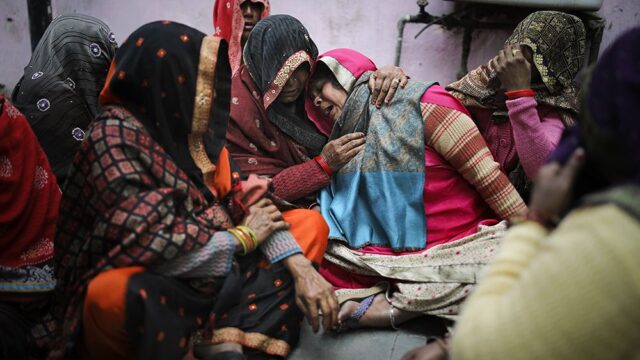 В Нью-Дели во время массовых беспорядков погибли больше 30 человек