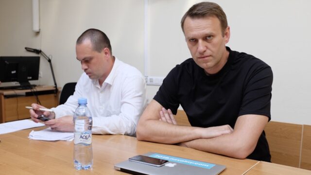 Суд в Москве оштрафовал Навального на 300 тысяч рублей