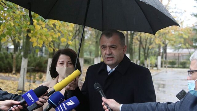 Премьер-министр Молдовы подал в отставку. С начала декабря в стране продолжаются протесты