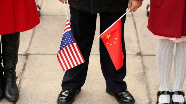 США и Китай ввели в действие пошлины друг против друга