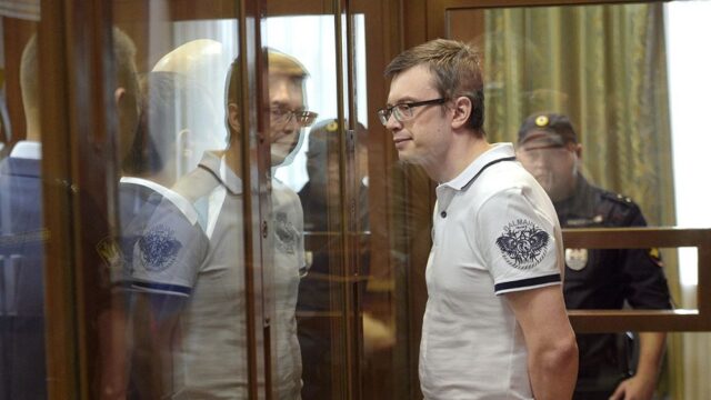 Мосгорсуд приговорил бывшего замначальника московского СК Дениса Никандрова к 5,5 годам строгого режима