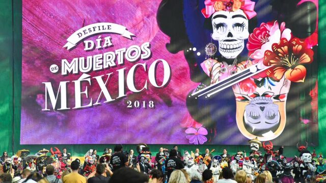 В Москве прошел традиционный мексиканский «парад мертвых»: галерея