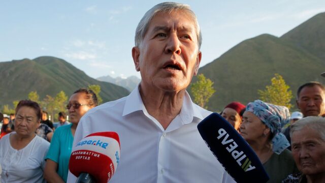 В Киргизии прекратил вещание телеканал «Апрель», который принадлежит бывшему президенту Атамбаеву