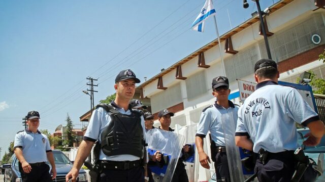 Израильским дипломатам в Турции сказали временно работать из дома