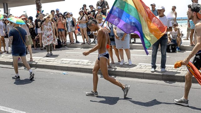 В Тель-Авиве прошел ежегодный гей-парад: фотогалерея