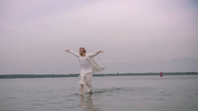 Иван Дорн прогулялся по воде в своем новом клипе