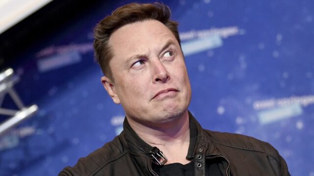 Акции Tesla подешевели на 9% после твитов Маска об Украине