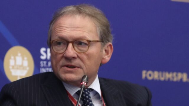 Бизнес-омбудсмен Титов призвал допустить иностранные вакцины в Россию