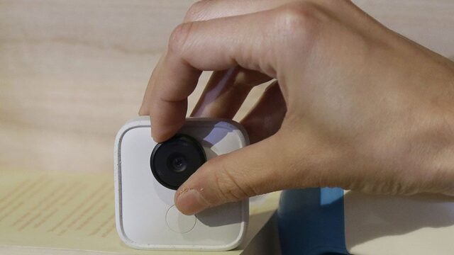 Google прекратила продажу камер Clips с искусственным интеллектом