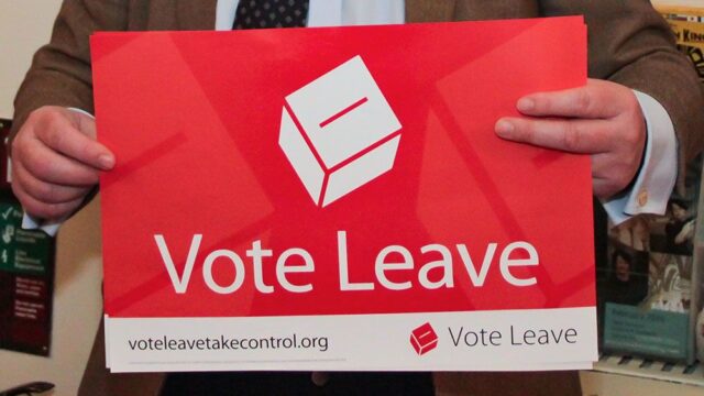 Британская избирательная комиссия оштрафовала организацию Vote Leave за нарушения на референдуме о Брэкзите