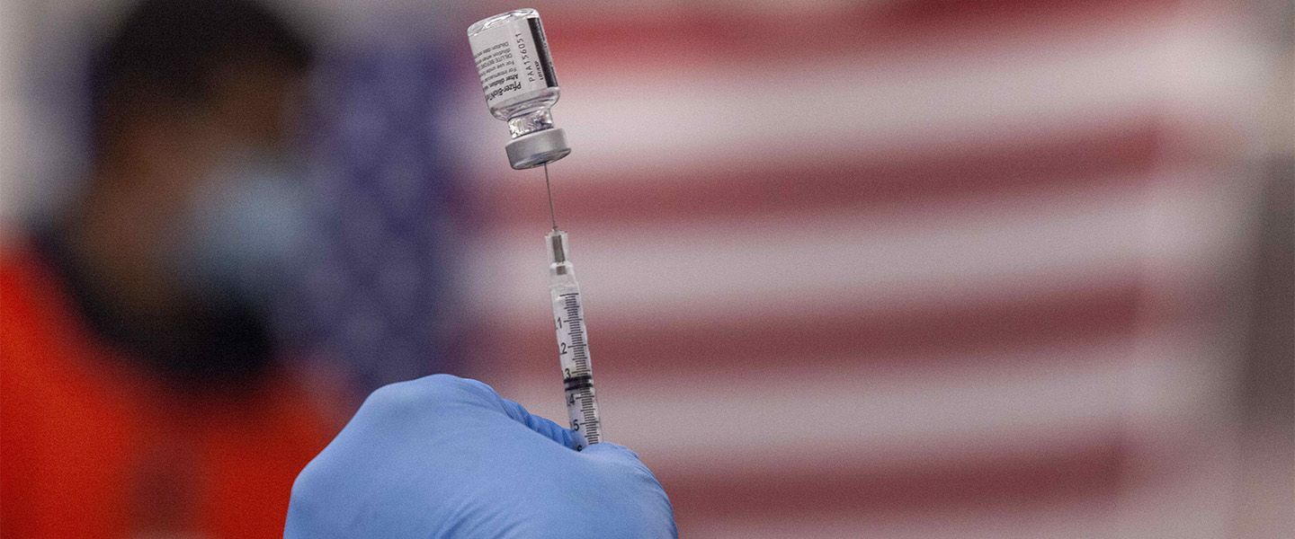 Жителям Западной Вирджинии до 35 лет пообещали по $100 за вакцинацию