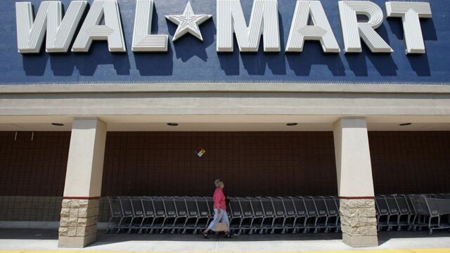 Walmart объявил, что сократит продажи оружия и боеприпасов после стрельбы в техасском супермаркете
