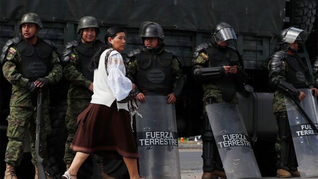 В Эквадоре в ходе антиправительственных протестов задержали 350 человек