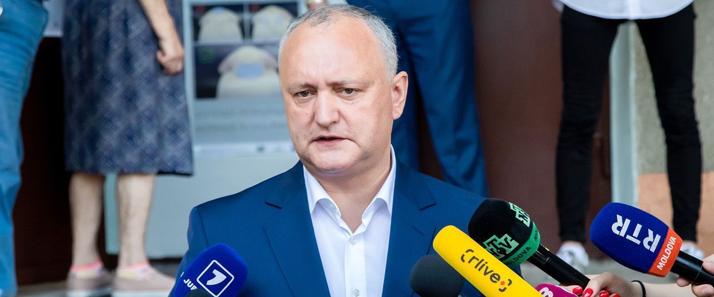 Додон признал поражение на исторических выборах в Молдове