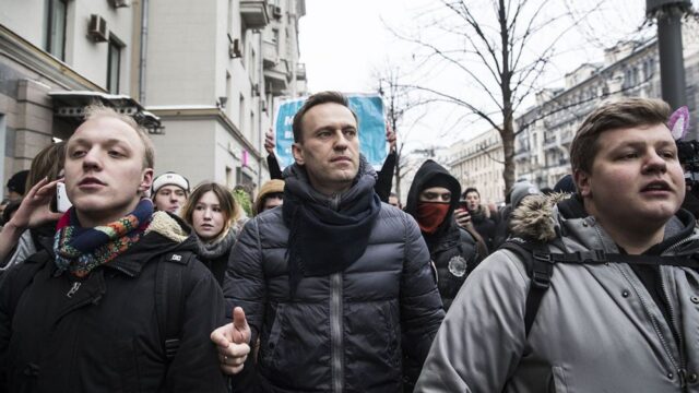 Навальный анонсировал акцию протеста перед инаугурацией Путина