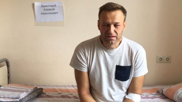 Алексей Навальный о своей аллергической реакции: я исключаю, что меня отравили сотрудники спецприемника