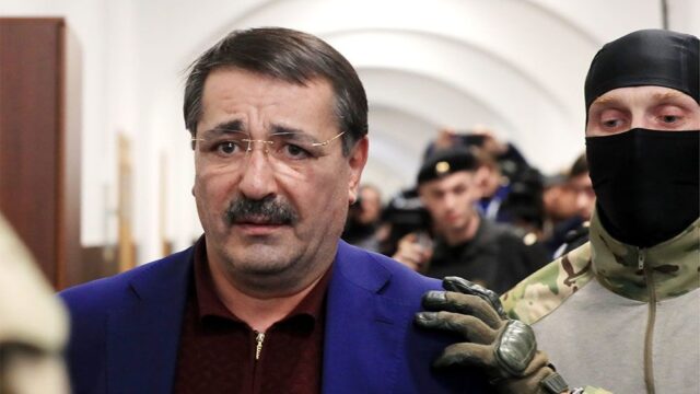 Бывшего вице-премьера Дагестана осудили на 4,5 года по делу о растрате