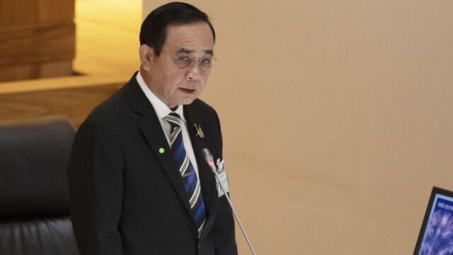 Премьера Таиланда оштрафовали за отсутствие маски