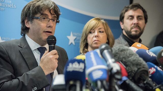 Испания выдала европейский ордер на арест бывшего президента Каталонии