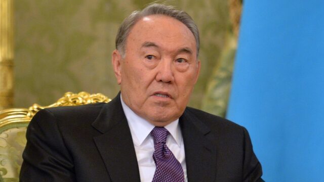 Родственники Назарбаева покидают ключевые посты