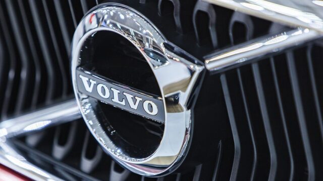 Акции Volvo взлетели на 27% в первый день торгов после IPO